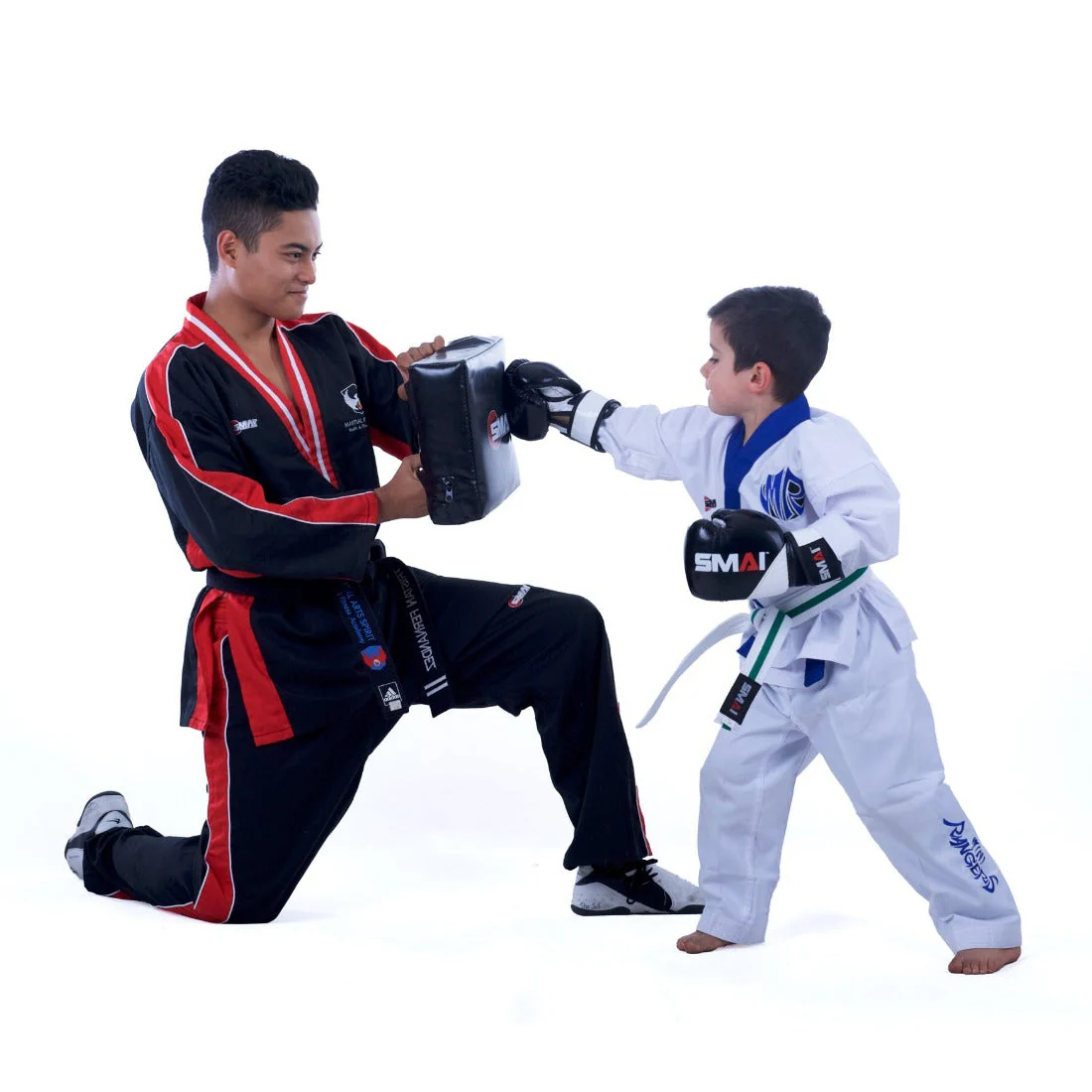 SMAI - Essentials Kids Boxing Gloves - Image 4