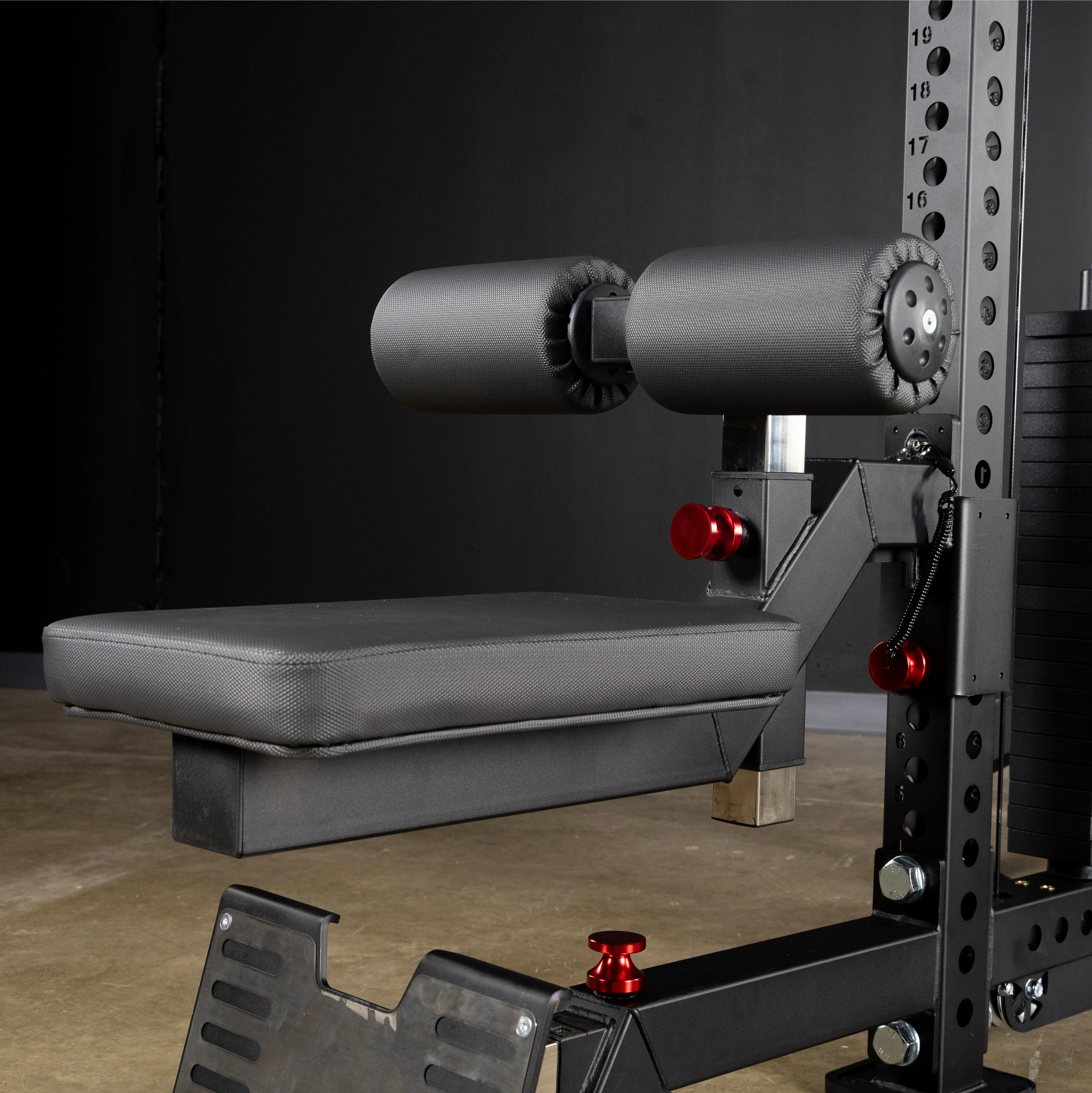 XMARK - Lat Pulldown Seat Attachment - Image 4
