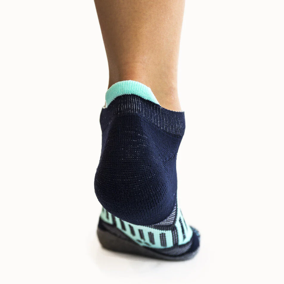 Crazy Compression - Navy & Mint - Elite Running Socks - Image 4