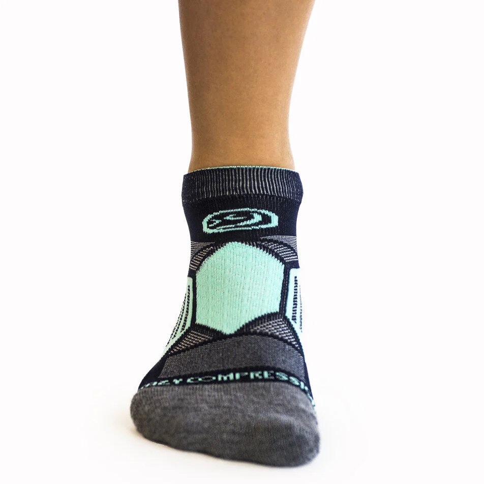 Crazy Compression - Navy & Mint - Elite Running Socks - Image 5