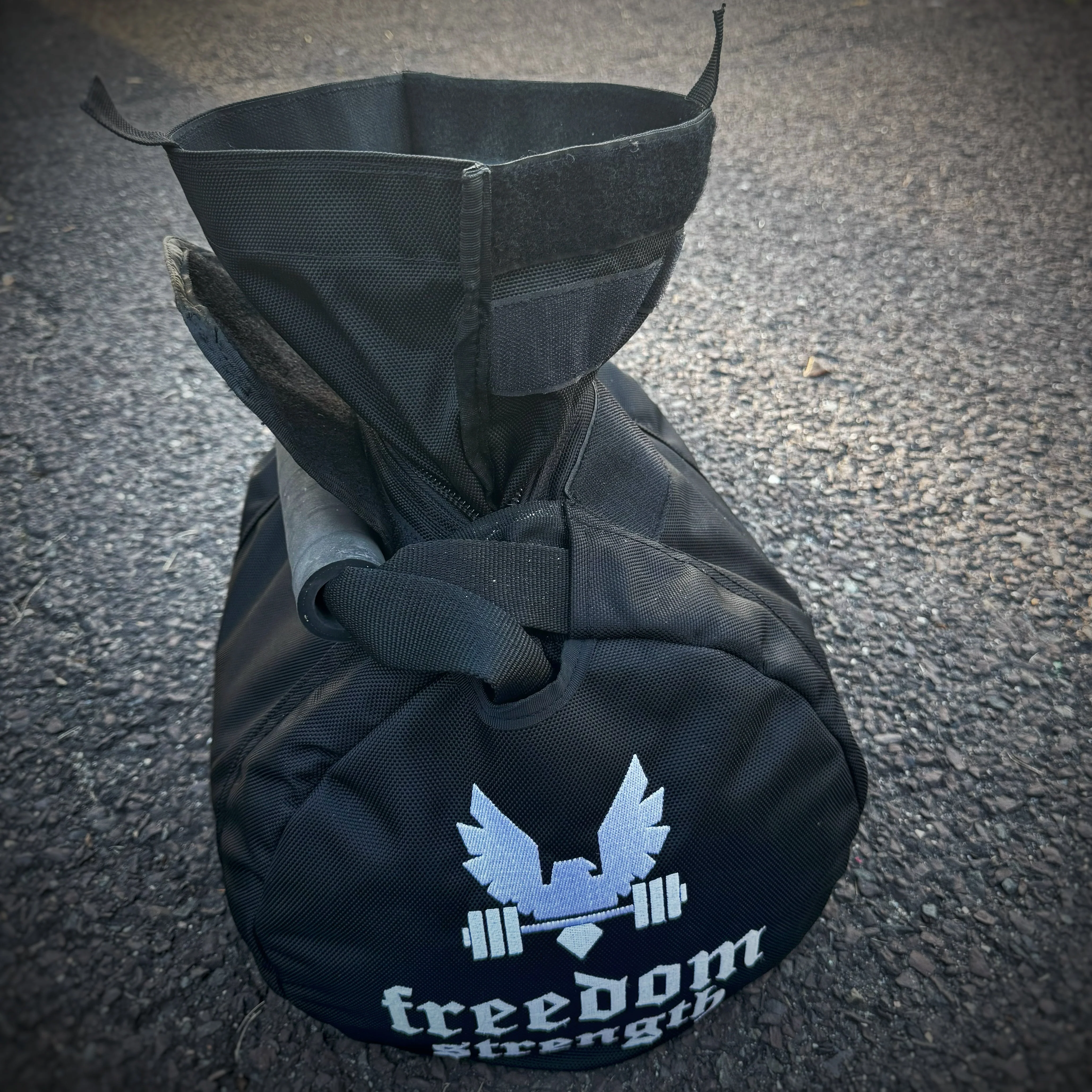 Freedom Strength Co. - Strongman throwing bags - Image 4