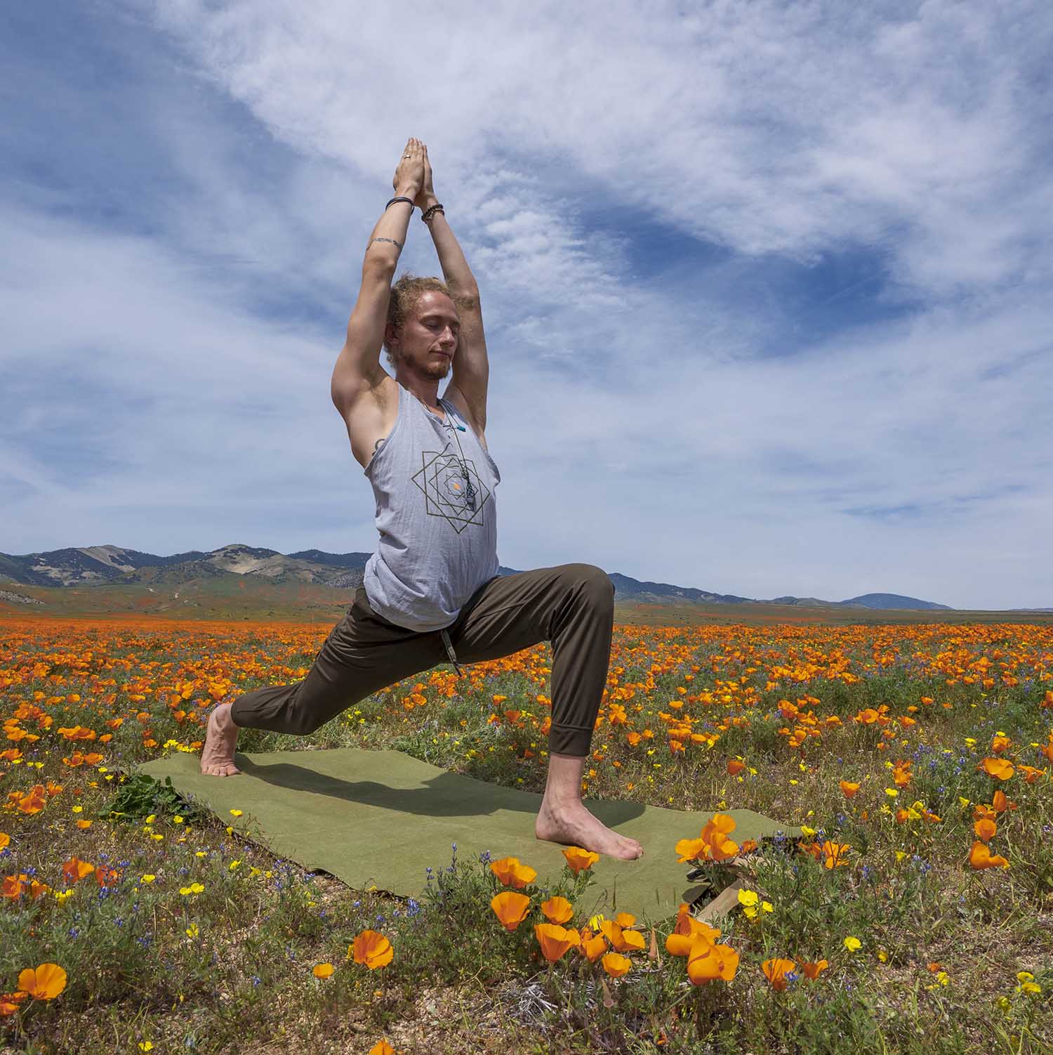 Yogo - Ultra Long 4.0 Folding Travel Yoga Mat - Image 9